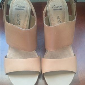 Clark’s tan heels